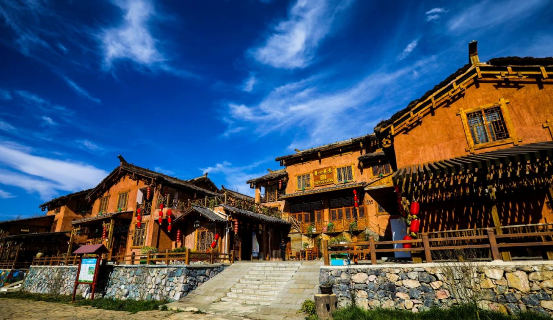 贵州六盘水：旅居“火”起来 游客“留”下来