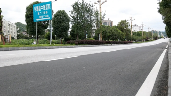 连续性强降雨 贵州平塘城区内涝治理工程经受“实战检验”_fororder_640 (1)