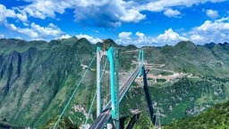 【路上看“十四五”·流通新速度】桥旅融合：从超级工程到旅游目的地