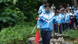 “渡”见长征史 “桥”见民心情 贵州清镇开展大中小学思政实践育人一体化主题活动