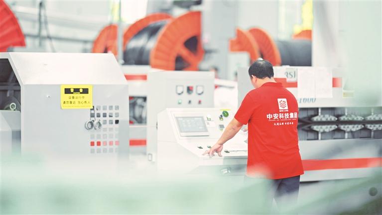 【2025数博会】&ldquo;机房&rdquo;跃迁&ldquo;数谷&rdquo; ！贵阳贵安遨游数字&ldquo;蓝海&rdquo;赋能智慧未来