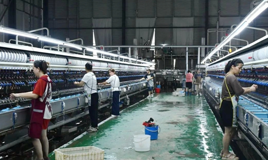 贵州罗甸：种桑养蚕织长产业链 赋能乡村振兴新发展_fororder_640 (3) - 副本