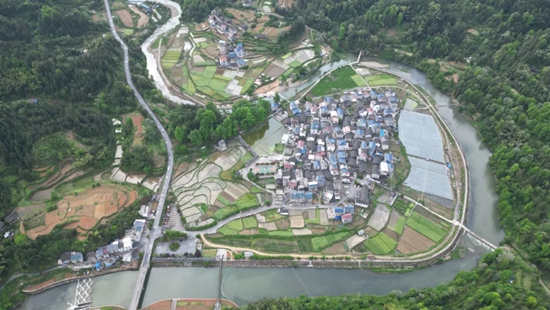幸福河湖 | 鉴江河的绿色蝶变——天柱县“幸福河湖”建设侧记_fororder_640 (1)