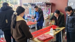 新春新气象 | 墨香送福 盘州市文联开展2026“送万福 进万家”活动