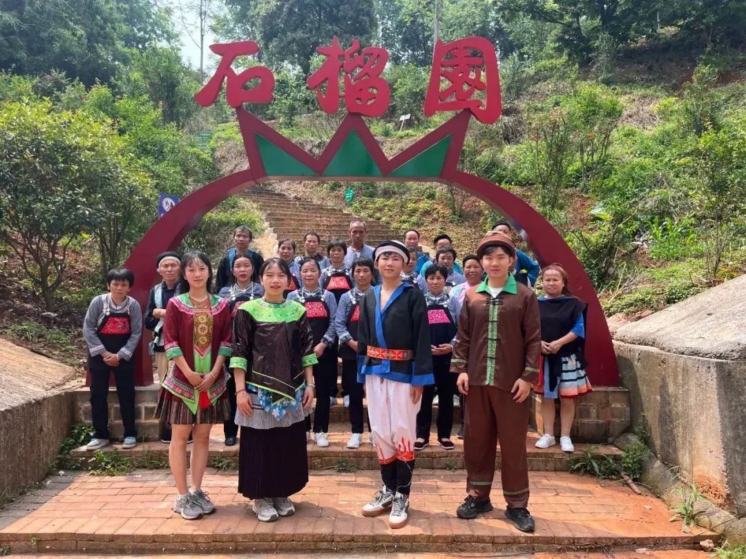 14个民族共居的“石榴家园”：看贵州荔波兴旺社区如何绘就民族团结幸福长卷