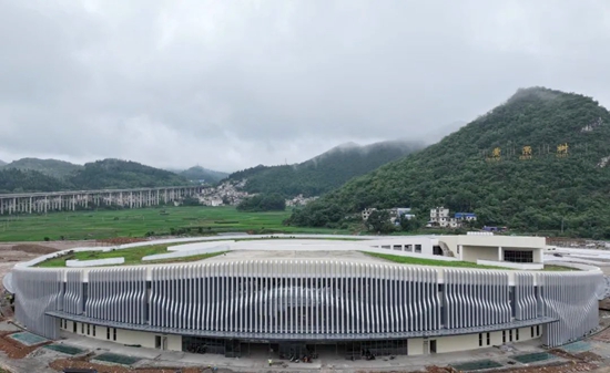 黄果树旅游区全力推进世界级旅游景区建设_fororder_640