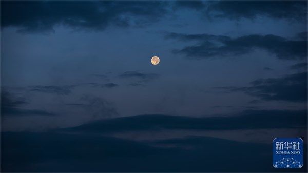 美不胜收！贵州六枝老王山现云海、佛光、日月同辉奇观_fororder_5555
