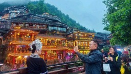 雷山西江千户苗寨：新业态集中亮相 品质升级喜迎暑期旅游旺季