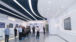 加强“产-学-研”合作 贵州大学专家一行调研无相智研科研大模型AI平台