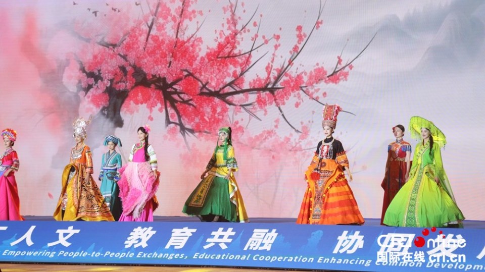 一分钟、一组图带你回顾2025中国—东盟教育交流周精彩瞬间_fororder_IMG_7352.JPG