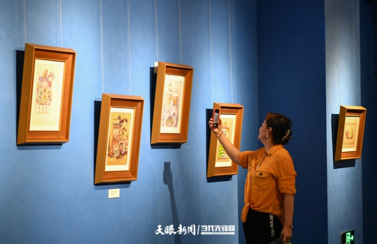 “一带一路”民族工艺展亮相贵阳