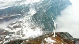 乌蒙大草原：雪融云涌美如仙境