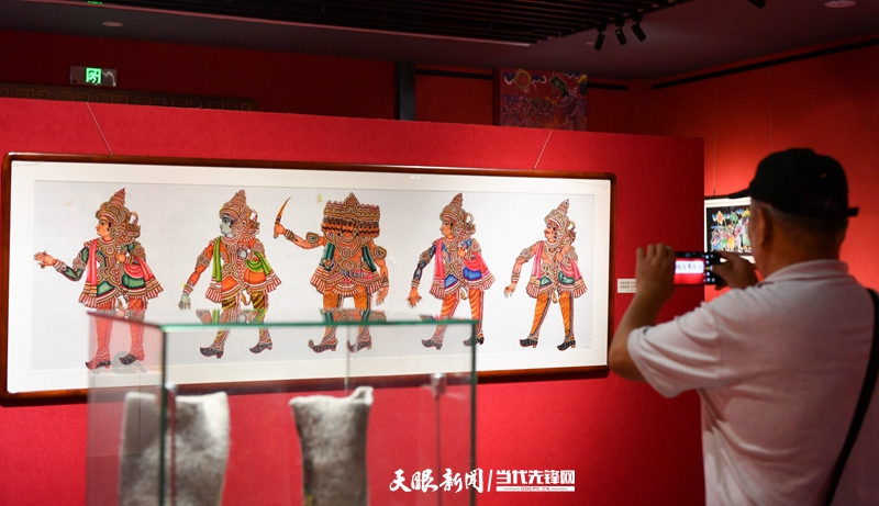 “一带一路”民族工艺展亮相贵阳