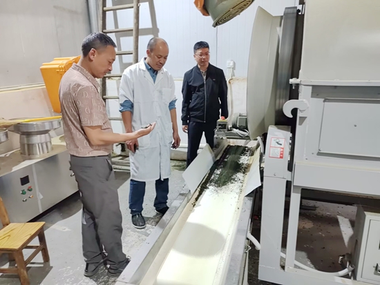 机械采收赋能都匀毛尖夏秋茶产量质量“双提升”_fororder_5
