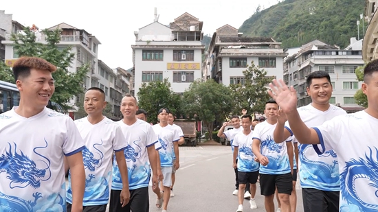 贵州省顶尖龙舟队齐聚镇远 共赴龙舟冠军赛之约_fororder_微信图片_202507181617482