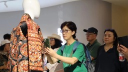 多位海外华人艺术家走进多彩贵州城  感受非遗之美