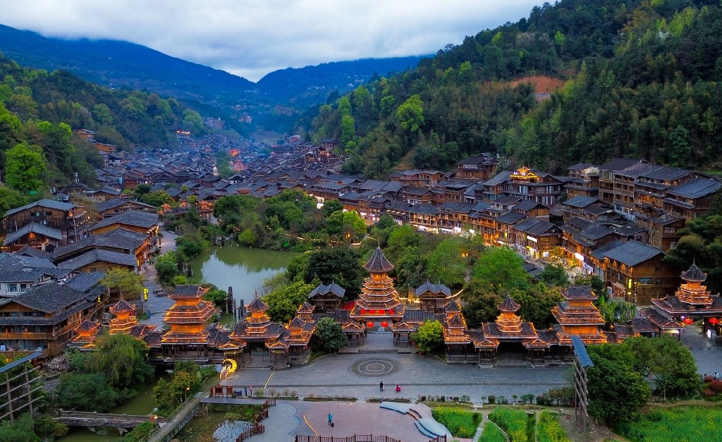 肇兴侗寨美如画_fororder_dD0xNzczODMzMzEzX3I9NDBkNTUzOTVfdz0xMDgwX3E9MTAwX2U9SlBH