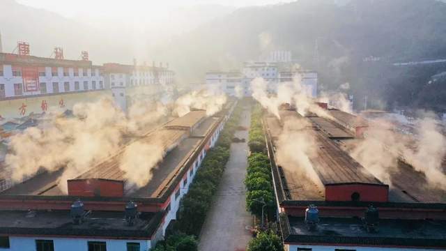 酱酒调整周期，遵义“白酒军团”如何破局？