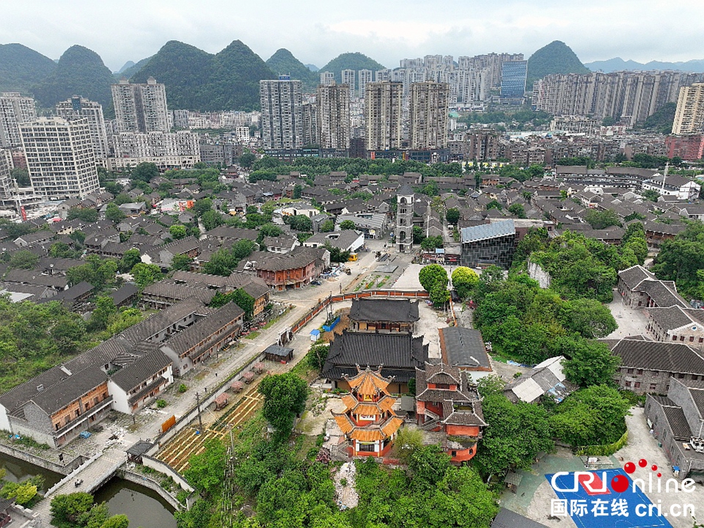 贵州钟山：荷城美景让外地游客流连忘返_fororder_图片2