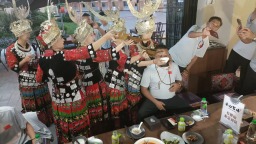“城超”球队齐聚贵阳：在多彩贵州城率先开启美食之旅
