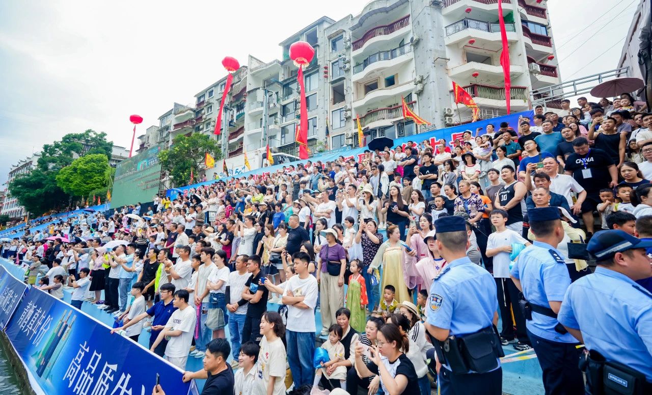 你有多久没去镇远了？这个周末 龙舟盛宴邀你共赴山水之约！