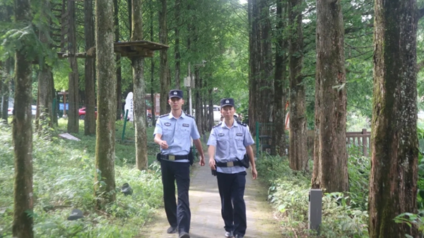 贵州正安：深耕“旅游警务” 擦亮“平安名片”_fororder_640