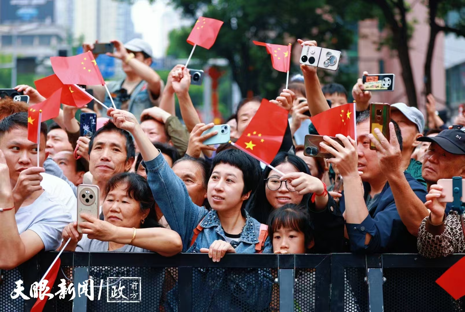 “热闹”照见“门道”, 从民族大巡游看贵州演艺经济