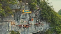 “快进慢游”玩出花样！贵南高铁为荔波旅游加把火