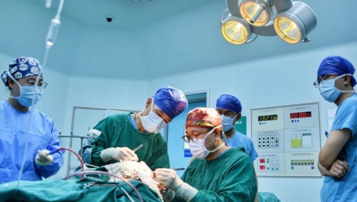 山西医科大学第一医院完成山西首例侵入式脑机接口植入术