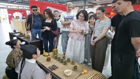 茶融万物 青年茶创——九江职业大学2026“国际茶日”活动举行_fororder_茶叶中外