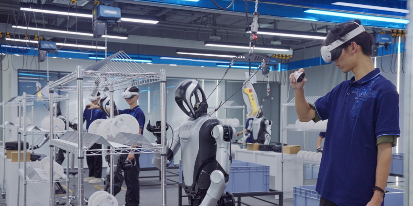 面积超万平方米，年产600万+数据 国内最大人形机器人训练场在京启用