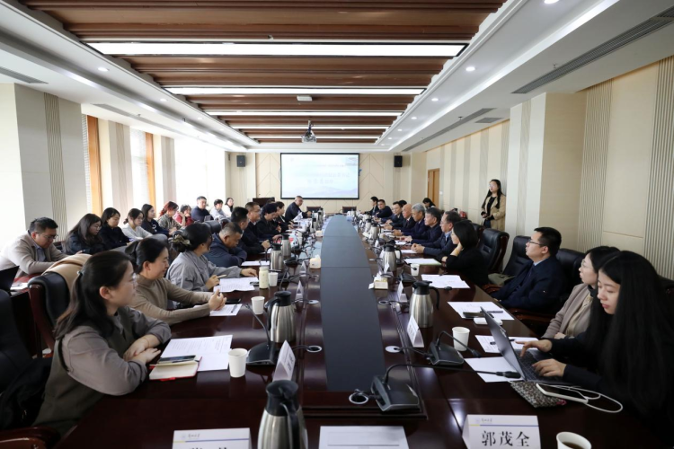 “祁连山自然生态系列科普读物”项目启动会暨儿童文学生态教育研讨会在兰州大学召开_fororder_祁连山1