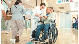中国“陪伴经济”打开消费新空间