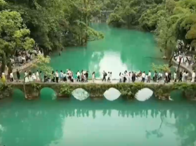 前三季度我国消费市场继续扩容
