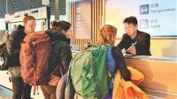 为国际旅客提供专业便捷服务