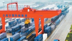 为深化中国与东南亚合作广聚侨力
