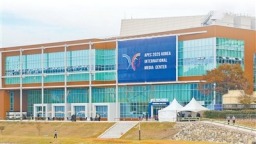 推进务实合作 促进共同发展