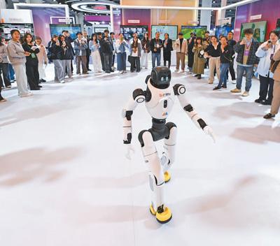 智能聚力  系统变革