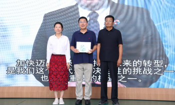 乌兰布和治沙为何打动世界？