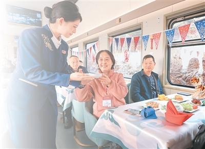 关键词里感受活力中国