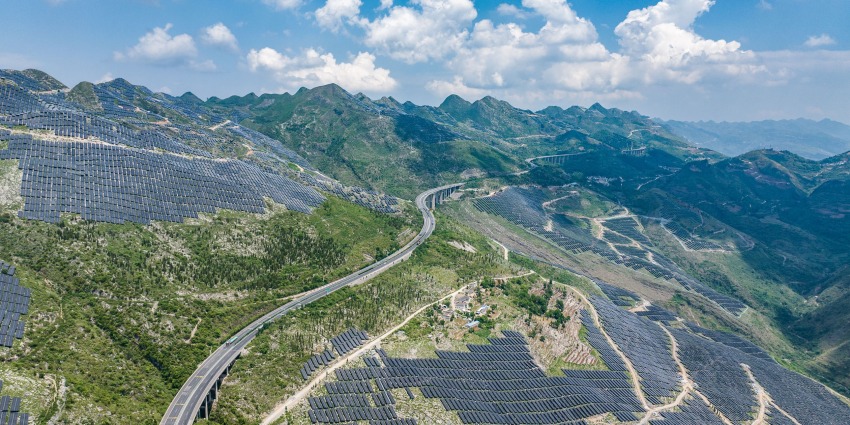 新能源高质量发展构筑绿电生态圈
