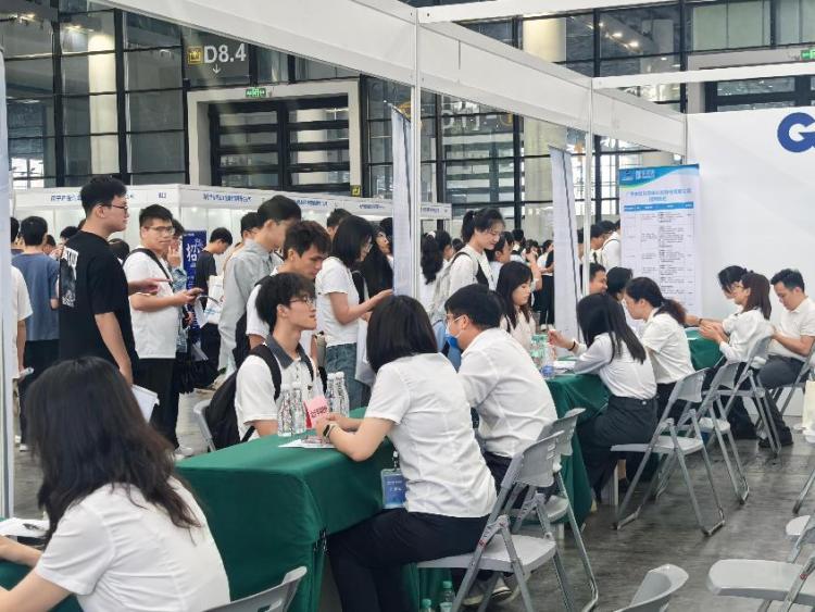 广西织密就业服务“保障网” 就业形势“量质齐升”_fororder_2