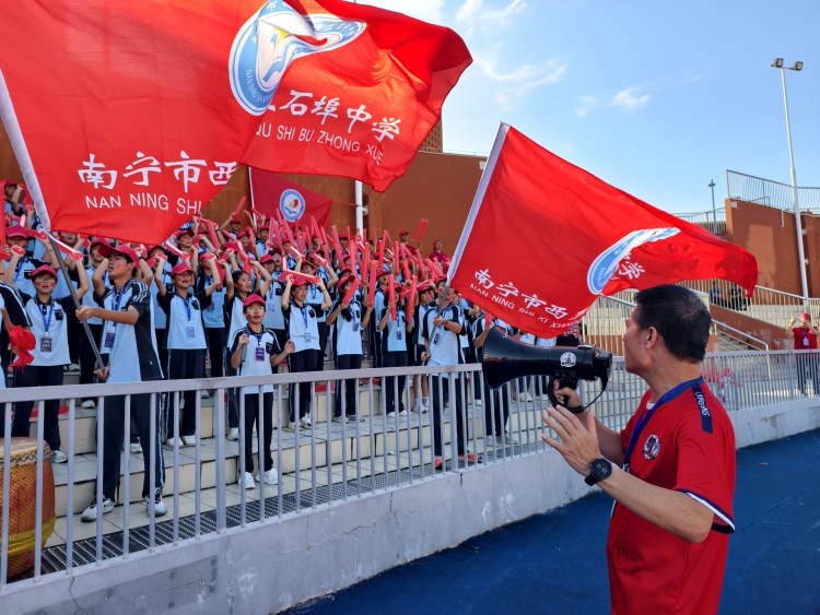 2025-2026赛季广西青少年足球甲级联赛开赛仪式暨揭幕战在南宁举行_fororder_微信图片_20250927104921_145_290