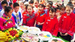 桂林：各族群众欢庆“壮族三月三”