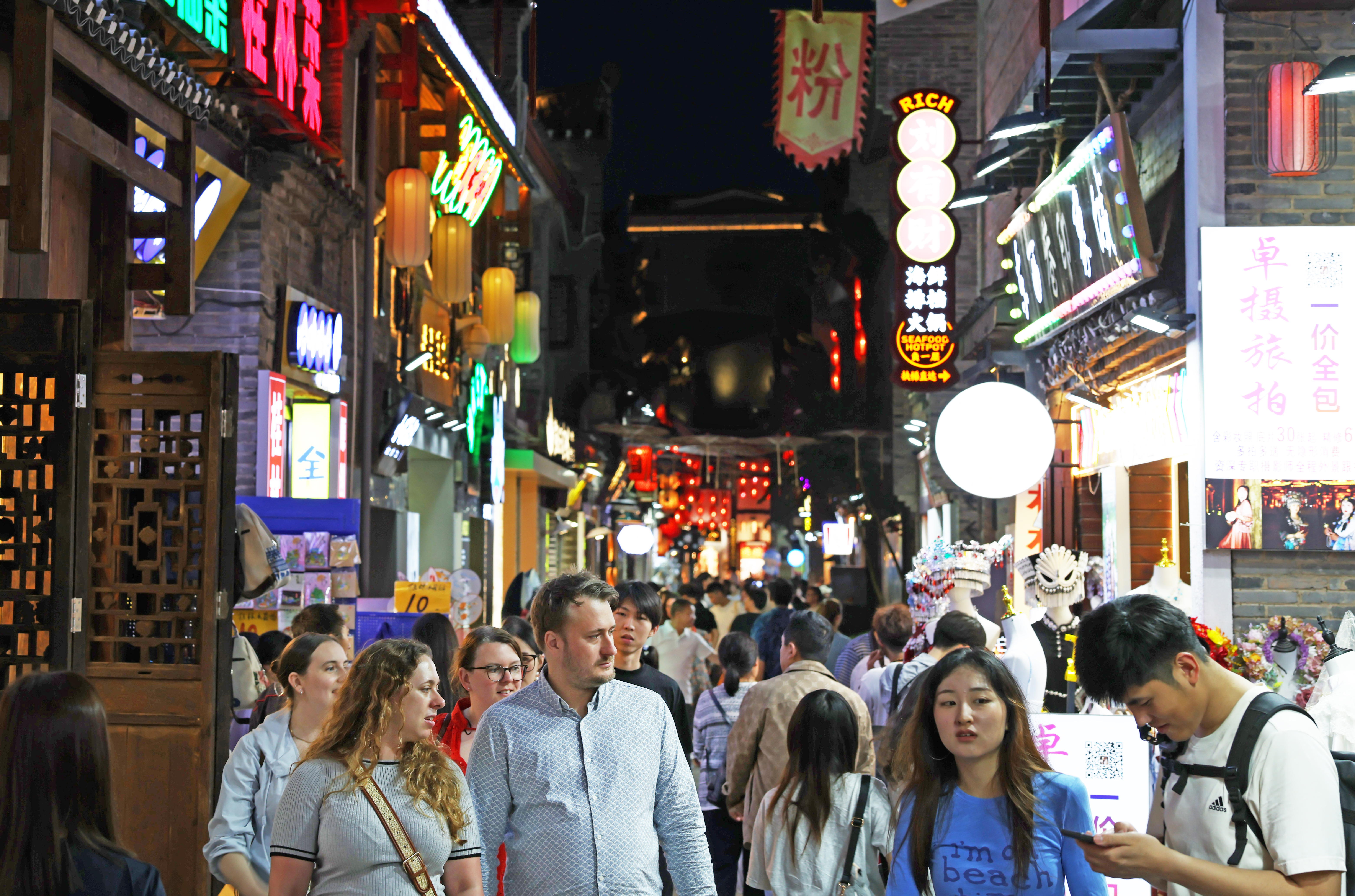 农行优化支付服务方便外籍旅客“丝滑”打卡桂林_fororder_1