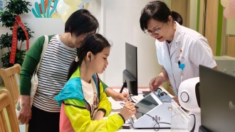 广西妇幼保健院数字化预防接种门诊揭牌启用  推动医防融合服务纵深发展