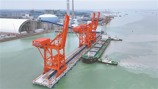 广西首座20万吨级高桩码头投运_fororder_8731581_gxts1_1750172077314_b (1)