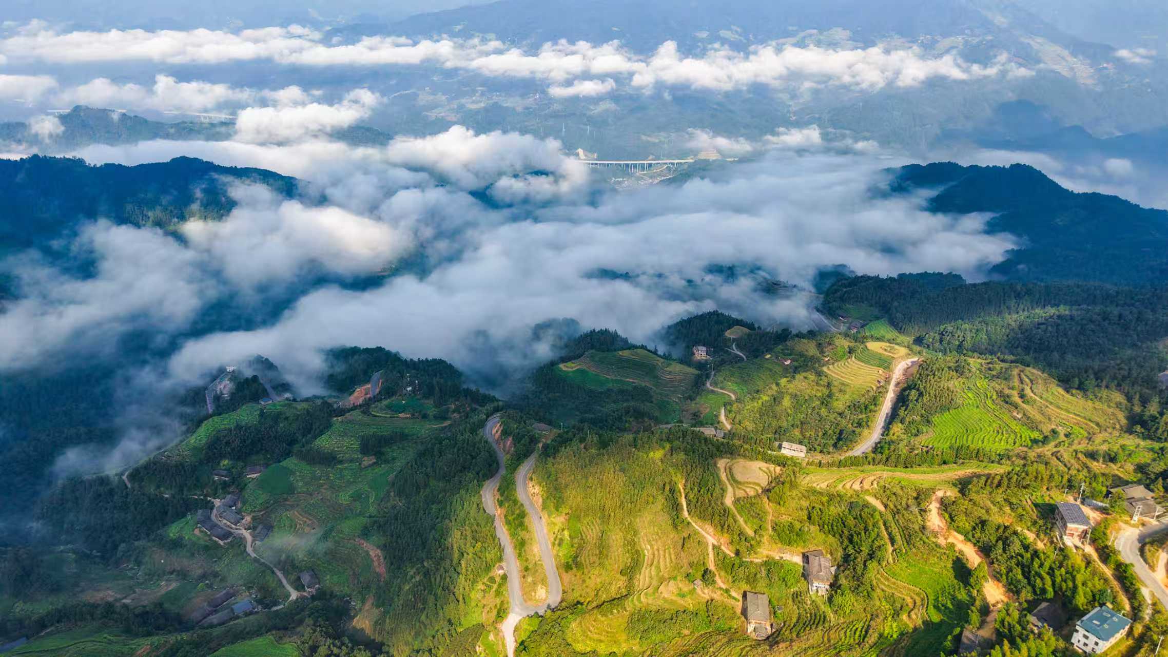 龙脊云端旅游公路打通“快进慢游”旅游新格局