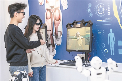 人工智能成广西本科新生必修课_fororder_8785374_huanghn_1752487270620_b