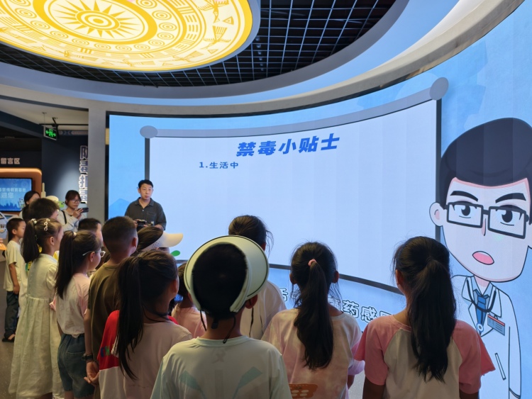 广西南宁市获评“全国禁毒示范城市”称号_fororder_微信图片_20250707202139